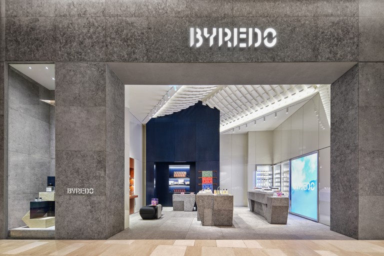 BYREDO LOTTE WORLD T…