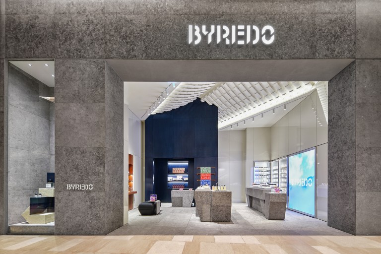 BYREDO LOTTE WORLD T…